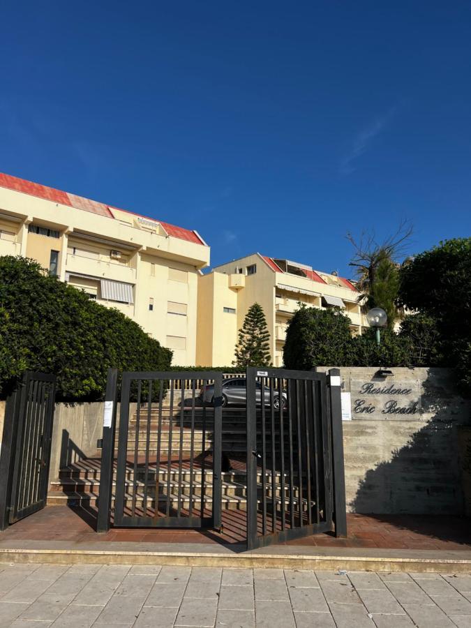 A Casa Di Rosa,Fronte Spiaggia, Piscina,Parcheggio Trapani Eksteriør billede