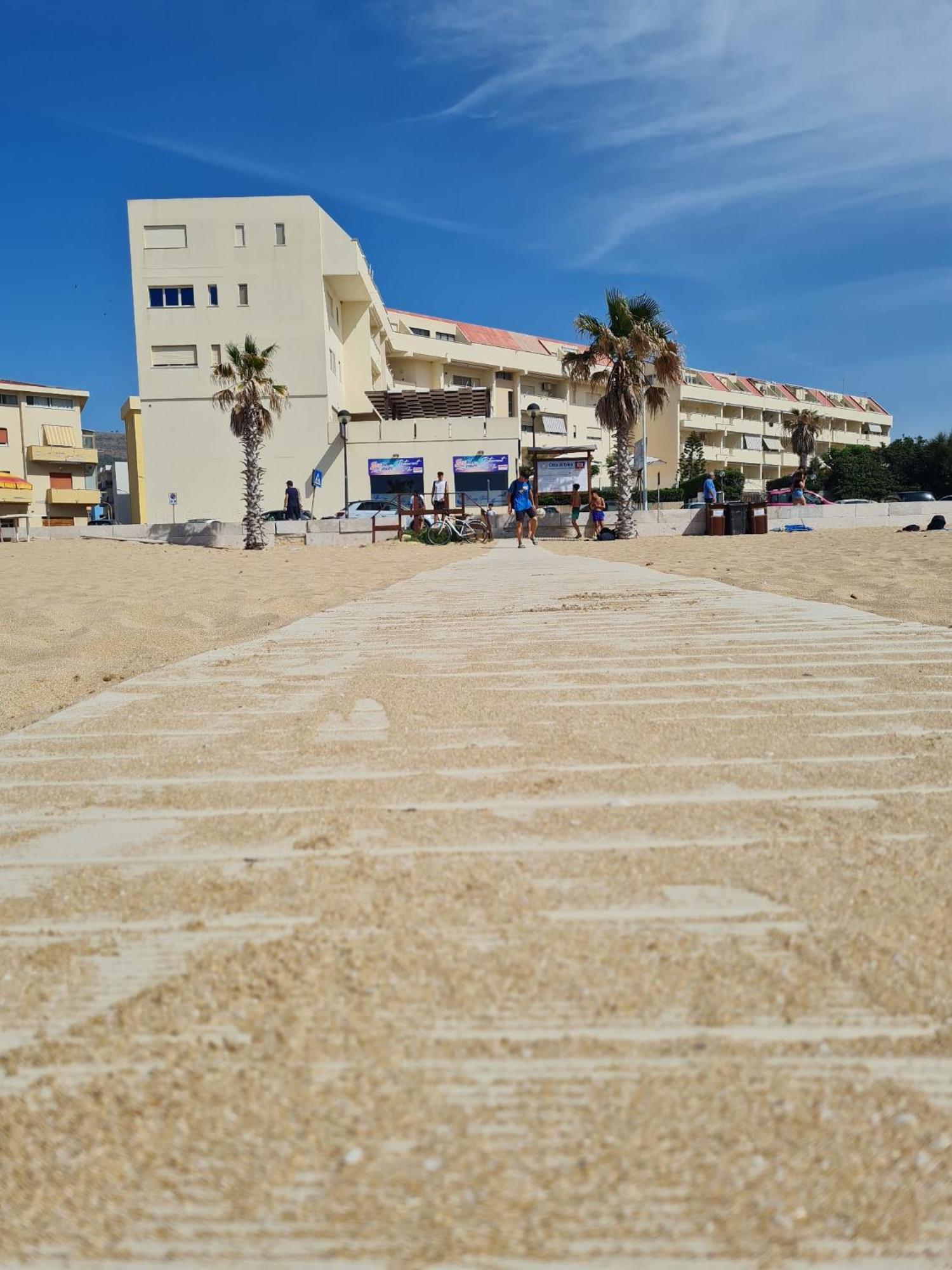 A Casa Di Rosa,Fronte Spiaggia, Piscina,Parcheggio Trapani Eksteriør billede